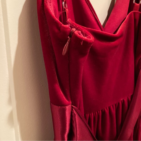 Necessary Objects Velvet Babydoll dress - Picture 3 of 4